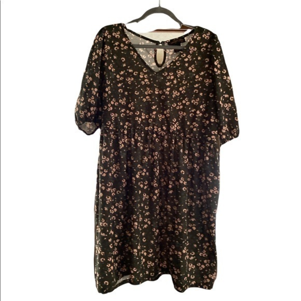 Coco and Shay Women's Plus Olive‎ Green and Pink Floral Dress Size 3X